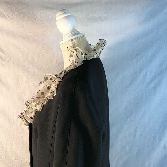 Bigio Collection Black Quilted Two Button Blazer Silk Ruffle Collar and Cuffs 12 - Picture 6 of 11